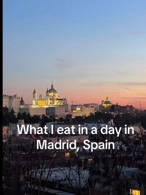 Beautiful day of food in one of the most beautiful cities ive been to. I almost passed out looking at that sunset are you kidding me ☕️🥐🫐🍪 #whatieatinaday #madridcafes #spaintravel #fyp #europe 