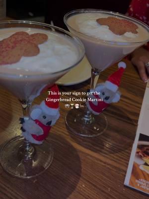 Ok, I see you🐨🍸 @Outback Steakhouse #pov #fyp #outbacksteakhouse #gingerbreadmartini #gingerbreadcookiemartini #creatorsearchinsights #christmas 