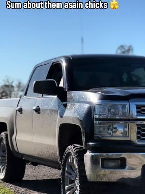 yes i know i spelled it wrong bruh ite not to much on me 🥲 #225tiktok #louisiana #chevy #silverado 