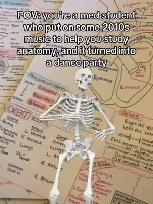 My best tips for studying anatomy 🫀👇🏼 ✨Use visual aids!! Incorporate textbooks, 3D apps, and anatomical models to understand complex structures. There are lots out there available for free ✨Study one body system or region at a time to avoid feeling overwhelmed ✨Use quizzes and practice exams REGULARLY to identify weak areas ✨Download free Anki decks to help you study! My favorites are Dope Anatomy, UMich Cadaver Deck, and Anking #futuredoctor #studyingmedicine #medicalschool #medschool #medstudenttiktok #medicalfield #medicalschoollife #medstudenthumor 