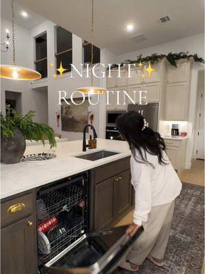 A realistic night routine🎄✨   #nightinmylife #nightroutine #nightroutinevlog #eveningvlog #eveningroutine #eveninginmylife #realisticroutine #realisticnightinmylife #realisticvlog 