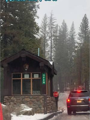 Respuesta a @aguileram51 Estan pidiendo cadenas para la nieve en el Parque Nacional Yosemite, California.   Snow chains required.     #answer #question #pregunta #respuesta #viajando_ala_naturaleza #yosemite #yosemitenationalpark #viajesnaturaleza1 #yosemitevalley #winter #winter2024 #yosemitefalls #coldday #snow #snowchains #viralllllll #paratiiiiiiiiiiiiiiiiiiiiiiiiiiiiiii #