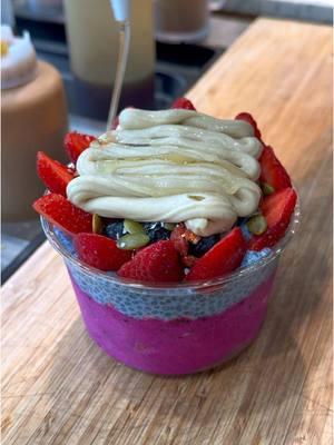 Fuel your day with our Signature Dragon Bowl 🐉🥣—made with vibrant, fresh dragon fruit and loaded with your favorite toppings! 🍓🫐✨ Stop by Island Bodega for a refreshing pick-me-up today! We’re open until 10PM!  #islandbodega #chia #strawberries🍓 #blueberries🍇 #acai #pitaya #acaibowls #healthymorning #cerritos 