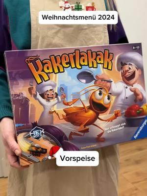 🎄 Dieses Weihnachtsmenü hat es in sich: Spannung, Strategie und eine Prise Nostalgie! 🍽️ Vorspeise: Kakerlakak – die Kakerlake ist los! Schaffst du es, sie in die Falle zu locken? 🍽️ Hauptgang: Scotland Yard in neuem Design– Jage Mr. X durch die Stadt und sei dem Geheimnis auf der Spur 🍽️ Dessert: Pokémon Labyrinth, ebenfalls im frischen Design – finde den besten Weg zu Pikachu und Co. und sammle deine Lieblingspokémon Das perfekte Menü für Heiligabend und weitere Winterabende– was steht bei euch auf dem Spielplan? 🕵️♂️ 🪳✨ #Ravensburger #Spieleabend #ScotlandYard #Kakerlakak #PokemonLabyrinth #RavensburgerSpiele #Heiligabend