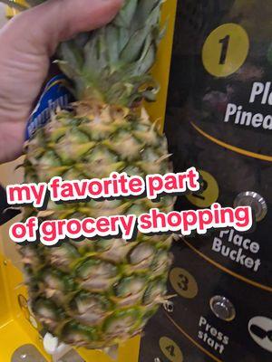 #pineapple #pineapplemachine #fun #fruit #produce #kensmarket #grandrapids 