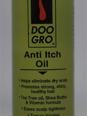 Doo Gro Anti-Itch Hair Oil is here to help you eliminate dry scalp and ease scalp tightness with its tea tree oil, shea butter, and vitamin-enriched formula. 💚 #doogro #naturalhair  #hairoiling #curlyhairproducts