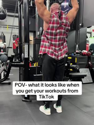 Or you can just get a trainer  #povstories #povgym #formcheck #newyearsnewme #FitTok #GymTok #funnytiktok #funnybloopers #dontbethatguy 