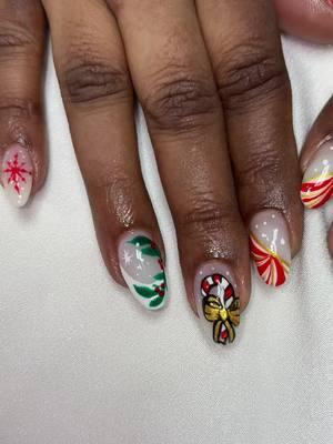 Text 929-354-4678 to book your nails appointment #homebasednailtech #christmasnails #nails #homebasedbusiness #christmasnailsart 