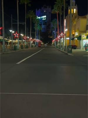 #CapCut Hollywood Studios is so stunning with no crowds.  Blessed to have experienced this 💖 #hollywoodstudiosbackrooms #hollywoodstudiosvibes #hollywoodstudiosorlando #hollywoodstudiosdisney #backroomstiktok #backrooms #disneybackrooms #minnieearsmagic #haveamagicalday❤️🤗 #moana🌺🌺🌸🌸🏝🏝💦💦 