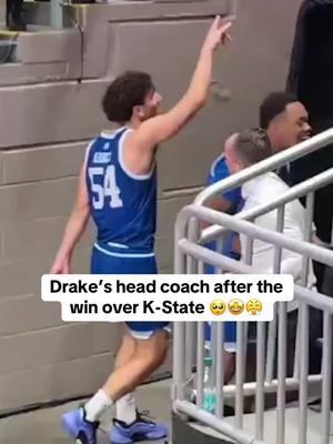 Them bulldogs are still undefeated 👀 #collegebasketball #basketball #Drake #bulldogs #Iowa #NCAA #kstate vis X/ RoccoMiller8 