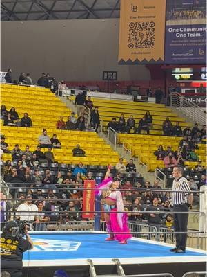 To start off strong style evolved, Mina Shirakawa made her entrance as she was set to take on 1/4 of los suavecitos, Johnnie Robbie. Later to close off the show Mina would appear again this time to challenge Mercedes Moné at wrestledynasty at the tokyo dome #minashirakawa #stardom #stardomwrestling #njpw #newjapan #prowrestling #allelitewrestling #aew #aewdynamite #wrestledynasty #johnnierobbie #lossuavecitos #strongstyleevolved 