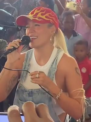 🎶Karol G cantando "Mi ex tenia razon"🕺💃 LA FUNDACIÓN @concorafoundation DE @KAROL LLEVA EL ESPÍRITU NAVIDEÑO🎄🧑‍🎄 A Colombia 🇨🇴 PARA CERRAR UN AÑO EXTRAORDINARIO 💫 La fundación celebró la temporada navideña con eventos en Cartagena y María La Baja, brindando alegría, regalos y apoyo a cientos de familias Colombianas 🎁✨ #KarolG #ConCoraTour #miexteniarazón  #feid #anuelaa 