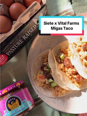 As a nod to the delicious breakfast buffets we create when hosting family over the holidays, we collaborated with our friends at @Vital Farms to create a quick & easy Migas Taco for their #EggtheHalls series! 🌮   Whether you’re searching for tasty additions to your next breakfast buffet, or you’re in need of a simple recipe to share with the fam—this one’s for you. Made with our Grain Free Tortillas and Maíz Corn Tortilla Chips along with Vital Farms’ Pasture-Raised Eggs and Butter, we hope this recipe brings you and yours together around the table. After all, that’s what makes this season so special! Juntos es Mejor. ❤️   #sietefoods #vitalfarms #breakfasttacos #migastacos #EggtheHalls