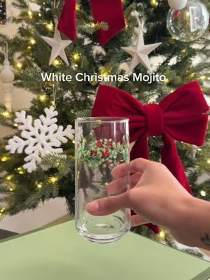 Make this Christmas Mojito for your family Christmas dinner. From pouring to mixing, use our products to bring it all together.🍹🌿🍓✨ #christmasdrink #christmasprep #mojito #partyseason #christmasdinner