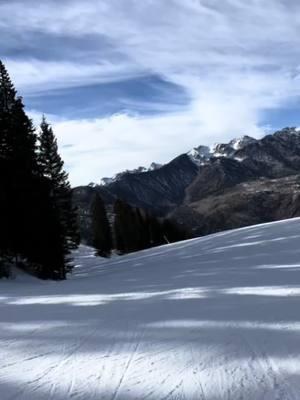 Listened to the whole wicked soundtrack up, down and around  the mountain #ski #purgatoryresort #durangocolorado #wicked 