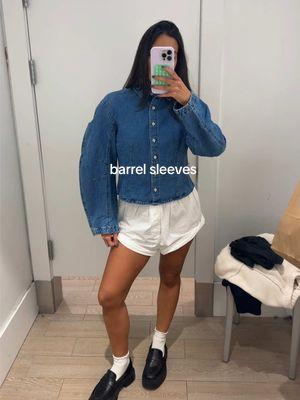 barrel sleeves > such a cool look 💌 one of the coolest pieces I’ve found recently! so perfect for winter #simpleoutfits #gap #barrelsleeves #barrel #coolshirt #gapshirt #gaptryon #winteroutfit #outfitideas #basics #denimshirt 