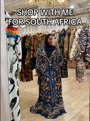 Come shopping with me in soho for some South Africa fits! @polene_paris @FARM Rio  #shopwithme #shoppingvlog #farmrio #poleneparis #curvyfashion #midsize #plussize  I’ll post these in my ShopMy!