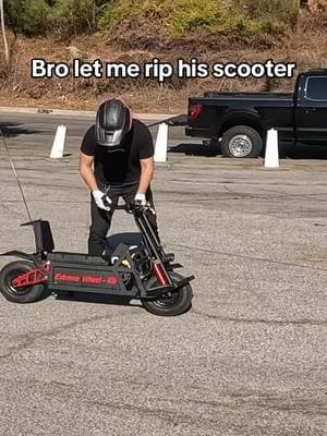 This thing is so fast #scooter #alien #fast 