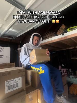 What do i do?  I sell products on amazons platform leveraging their customers and platform by selling profitable products i buy i retail stores.  I dont run ads, i dont create listings, and i dont do what im told.. i do what i want. EVERY DAY.  Documenting what i do has given me a platform, and built demand for me to teach people how to do the same.  If you’re thinking about selling on amazon and need help or are looking for a mentor you can use the link in my bio to book a 1on1 call or dm “TRAPPER” #amazonfba #amazonfbm #amazonfbaseller #amazonfbatips #amazonfbasecrets #amazonfbaexpert #amazonfbmsellers #amazontrapper #sidehustle #2025sidehustle 