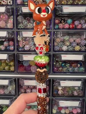 Available message to claim #fypシ゚viral #fypシ #beadablepens #beadedpensoftiktok #beadedpens #christmas #nadiastumblers #craftersoftiktok #rudolph #clarice #rudolphpen #characterpens #fancypens 