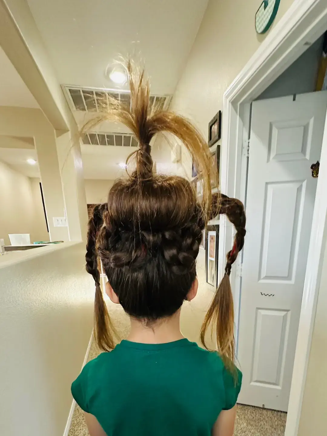 Whoville hair day !! She didn’t want to be Cindy Loo Who but I stead one of the girls in the beginning of the movie so this is the look 💚 #whovillehair #grinch #christmashair #funhairstyles #hairstylesforgirls #girlshairstyles #creativehair #braids #braiding #braidstyles #grinchy 