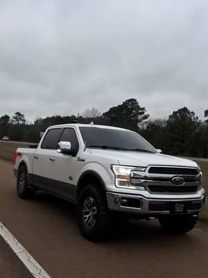 Doesn’t seem right #ford #fyp #f150 #kingranch #bubbatruck🌾 #cleannsimple #mississippi 