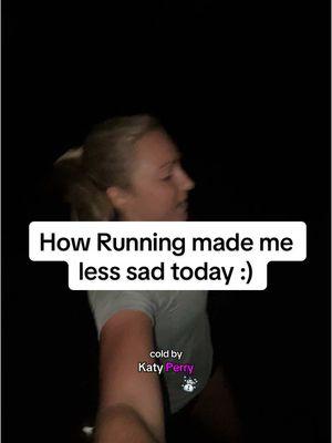 Running makes me feel so good in myself and my recovery:)  Was feeling sad today, so i went for a run!  Wearing @HOKA clifton and @Garmin Connects with chewing @5Gum bc it gives me something to focus on 🤭💕❄️🏃🏼‍♀️ #runner #runningsavedmylife #edrec0very #healingmyrelationshipwithfood #healingmyrelationshipwithmybody #healingmyrelationshipwithexercise #movementformentalhealth #mentalhealthmatters #MentalHealthAwareness #runningformymentalhealth #hoka #hokaclifton9 