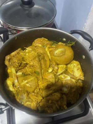 #cookbyme #verynice #foodtiktok #guyanesetiktok🇬🇾 #chickencurry #foodporn #🤩🤩🤩🤩🤩🤩🤩🤩 #soyummyfood😋😋 #imgoodatthis 