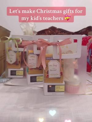 #christmasgiftsforteachers #giftsforteacher #teacher #teachersoftiktok 