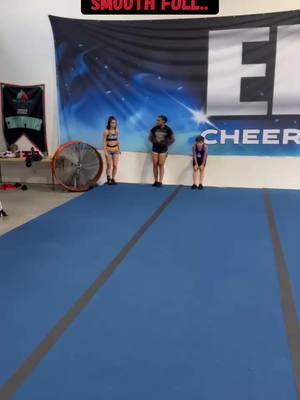 Twist game strong #tyflipzz #tumbling #tumblewithpurpose #acrobatics #cheerleading #tyflipzzworld #neverstop 