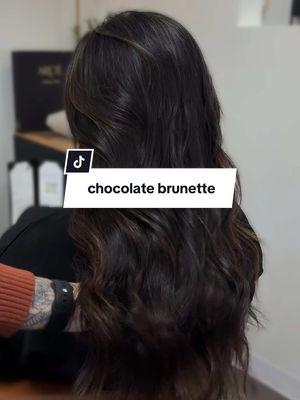 Chocolate brunettes are my fave 🤎 #chocolatebrunette #brunettehairinspo #brunettecolor #chocolatehaircolor #hairformula #colorformula 