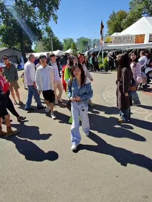 Getting spooned at The Sandwich County Fair  #spooned #getspooned #spoonman #spoonplaying #musicalspoons #folk #jugband 