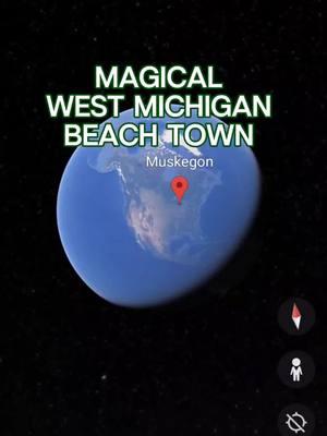 Visit this super festive Lake Michigan Beach town for some holiday spirit!  Book a fully equipped DreamStay suite right downtown, for easy access to so many fantastic restaurants and museums.  ☕️ Coffee Factory  🎄 Muskegon Art Museum  🎳 Socibowl 🏒 Carlisle's  🎅 Hackley Square  Muskegon is 40 miles North West of Grand Rapids and only a 3 hour drive from Detroit and Chicago. DreamStay offers unique fully equipped vacation rentals, from Suites to Lake Houses!  #dreamstay #Muskegon #muskegonmichigan #vacationrental #wintergetaway 