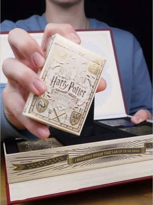 What do you think of these shuffles with Harry Potter cards? #hp #harrypotter #theboywholived #harrypotterfan #harrypottertok #wizardingworld #box #magic #skills #thedudewithcards #foryou #fup #4u 