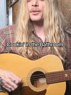 A full acoustic version of "Cookin' in the Bathroom" is on my YouTube channel as of yesterday. PS: new single "Wildfire" drops at midnight tonight! Link in bio. 🙏 #singersongwriter #country #folk #acoustic #original #song #originalmusic #songwriter 