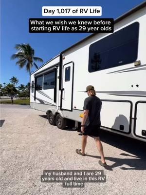 #rv #rvlife #homeonwheels #fulltimerv #fulltimervers #fifthwheel #fifthwheellife #fifthwheelliving #youngrvers #fulltimetravel 