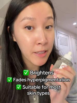 Skin1004 Tone Brightening Capsule Ampoule ✅ brightens ✅ fades hyperpigmentation ✅ Suitable for most skin types 🌟 Key brightening ingredients: 2% Tranexamic Acid, 3-O-Ethyl Ascorbic Acid, 4% Niacinamide, 2% Encapsulated Madecassoside Beads. Bonus ingredient: Centella Asiatica Extract to soothe and strengthen the skin barrier. 🌟 #skin1004 #tonebrightening #darkspots #spoteraser #acnescars #hyperpigmentation #glassskin #glowyskin #koreaskincare #centella #niacinamide #kbeauty #skintips #skincare #clearskin #blemish #discoloration #spotcare @SKIN1004 Official 