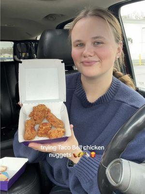 the dipping sauces are so good!!!🤤 @tacobell #tacobell #tacobellreview #tacobellmenuhacks #tacobellchickennuggets #chickennuggets #fastfood #tastetest #eatwithme #carfood #momlunch 