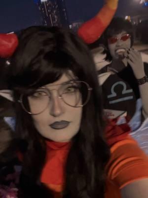 @leelee trying to lipsync my terezi voice is SO FUNNY 😭😭😭 i fear we got possessed by vrisrezi while cosplaying them  #vrisrezi #homestuck #hom3stuck #foryou #awa #animeweekendatlanta #terezipyrope #vriskaserket 