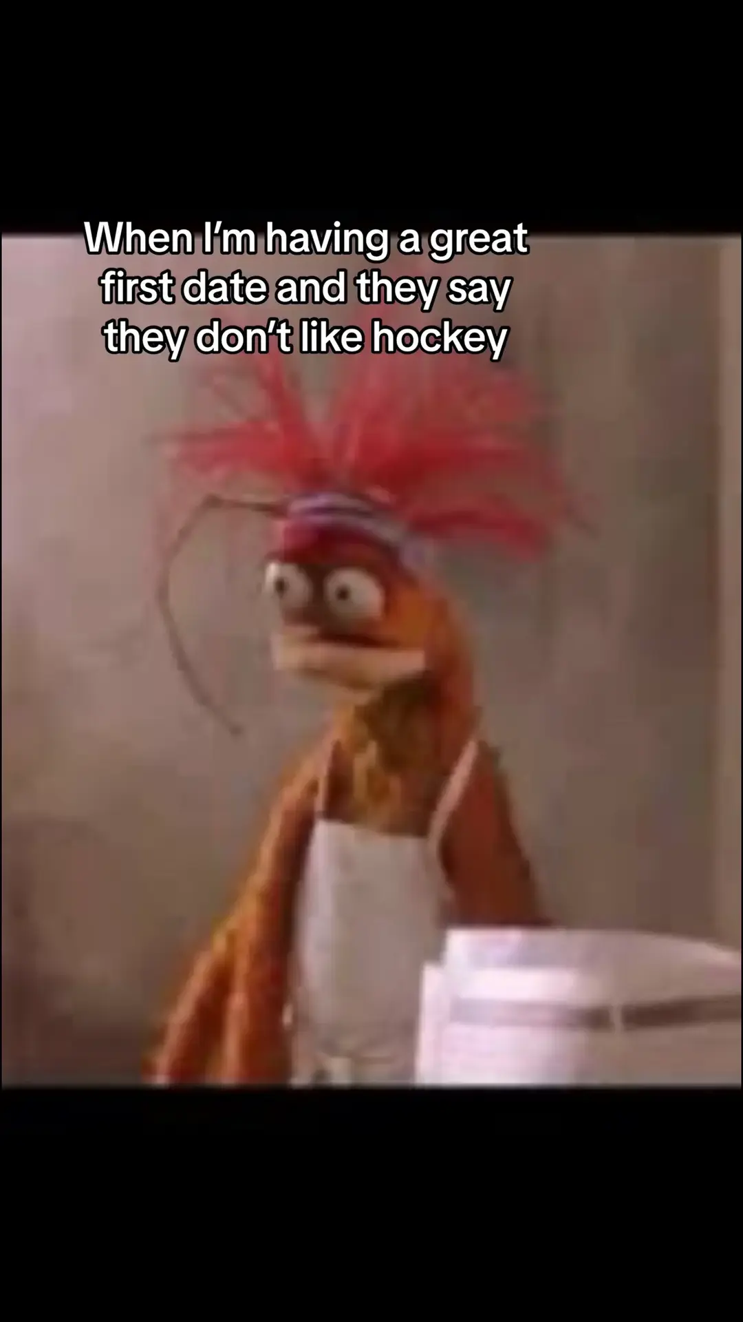 “Why do their sticks break so much?” #pepe #whenyoucallmyname #hockey #dating #NHL 