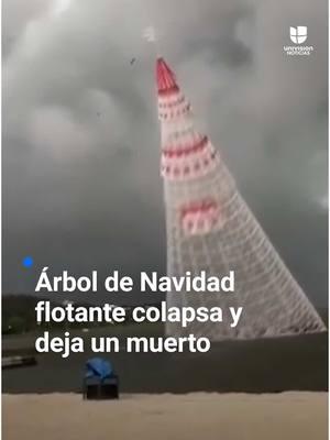 🎥 El momento en que un árbol de Navidad de 184 pies cayó sobre el agua: una persona murió. Trabajadores instalaban una estructura con forma de árbol de Navidad en una playa de la región metropolitana de Río de Janeiro cuando una tormenta llegó repentinamente. Las autoridades avisaron a los trabajadores, que evacuaban, cuando la estructura cayó. #árbol #ÁrboldeNavidad #ChristmasTree #uninoticias #riodejaneiro #brasil #brazil #uninoticias #univisionnoticias 