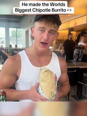 Vincd made The World Biggest Burrito 😳 #youtubeclips #vinceaesthetic #aesthetic #fyp #crazy #burrito #food #big #chipotle #tacobell #taco 