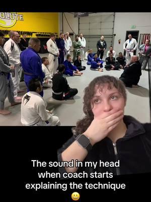 La la la la la #bjj #brazilianjiujitsu #bjjgirl #bjjwomen #bluebelt #coach #technique #martialarts 