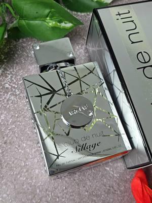 my favorite perfume, Long Lasting 10/10 #perfume #scent #cologne #longlasting #giftideas #viral #womenperfumes #menperfume  #giftguide #holidayhaul #christmas #christmasgift #gift #Gift #TikTokShopHolidayhaul #sale #deals #viral #foryoupage #yp #fypppp #fyppp #yppppp