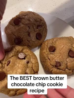 @Zoha these are a labor of love 🥰 i hate the labor but love the cookies #brownbutter #brownbutterchocolatechipcookies #chocolatechipcookies #bestcookierecipe #bestchocolatechipcookies 