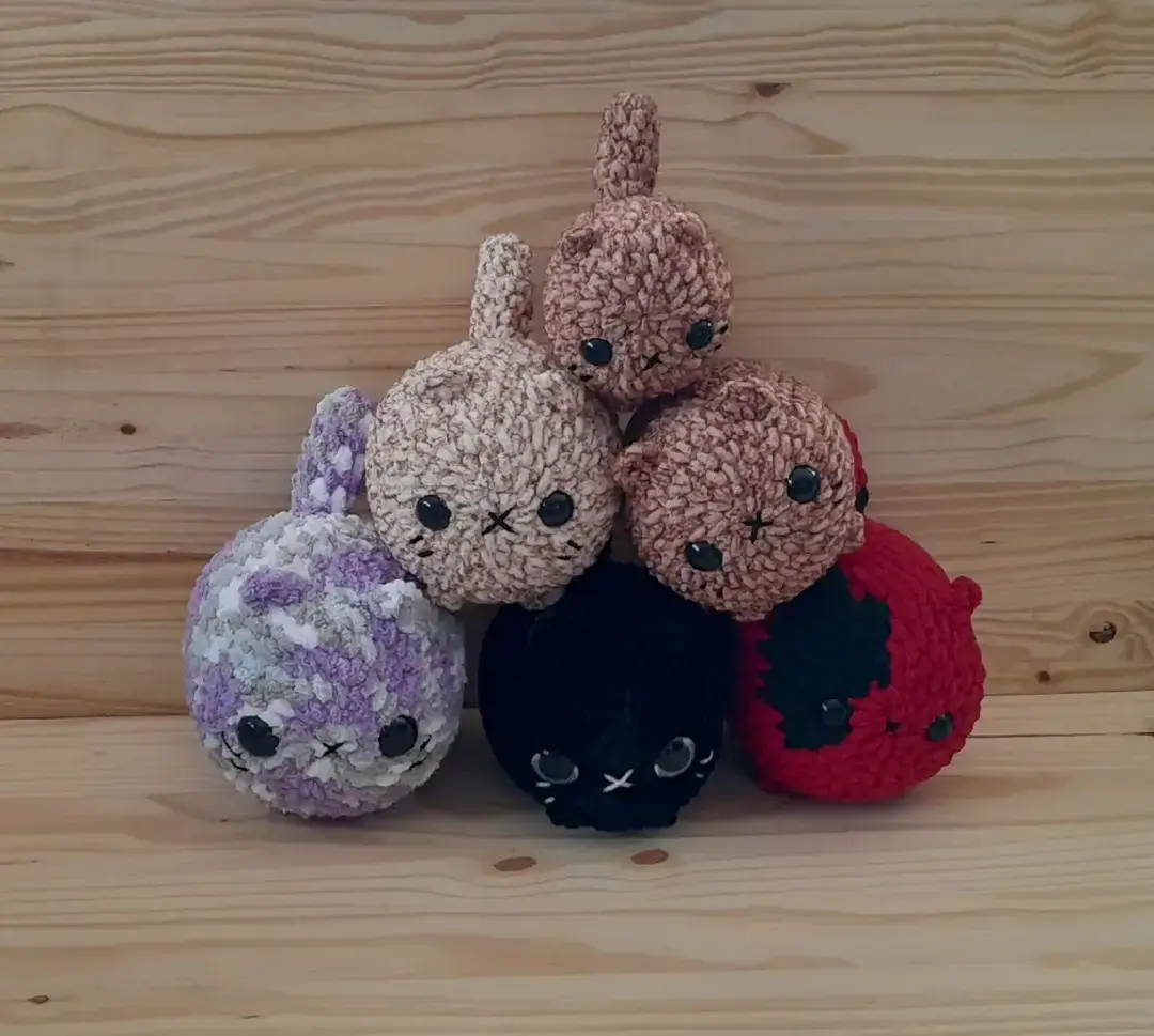 6 New Loaf Cats stocked back up!!🫣😊🖤 #plushielover #plushtoys #cuteplushies #handmadegifts #handmadegifts #cutekawaii #loafcat #kitten #crochetcat 