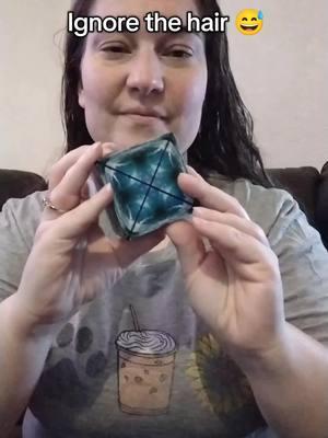 This is so much fun to fidget with! Great for adults and kids! #shashibo #shashibocube #shapeshiftingbox #fidgetcube #fidgettoys #fidgets #puzzlecube 