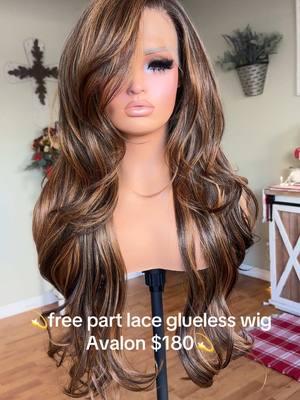 Glueless wig  . #wigtok #gluelesswigs #naturalwigs #peluca #naturalwig #wigsforhairloss #syntheticwig #gluelesswig #syntheticwig #wig #wiglover #wigs 