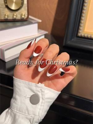 #luloulife #luloupressonnail #nails💅 #winternails #christmasnails #christmas2024 #ChristmasLook #frechtipnails #TikTokShopHolidayHaul #TikTokShopYearEndSale #fyp #fy 