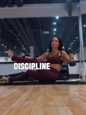 Discipline, drive and determination. Getting it done! 👊🏼 #discipline #disciplineovermotivation #drive #determinationwins #motivating #workoutmotivation #letsgo #infernohotpilates #workharder #lululemon #fitnessmotivation 